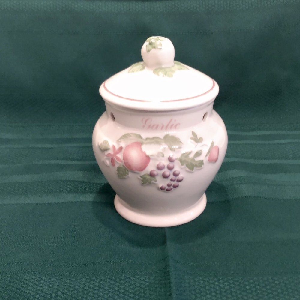 Boots CO. PLC. Nottingham England Orchard Garlic Storage Jar & Lid